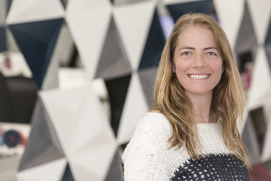 Loom Victoria Zelada