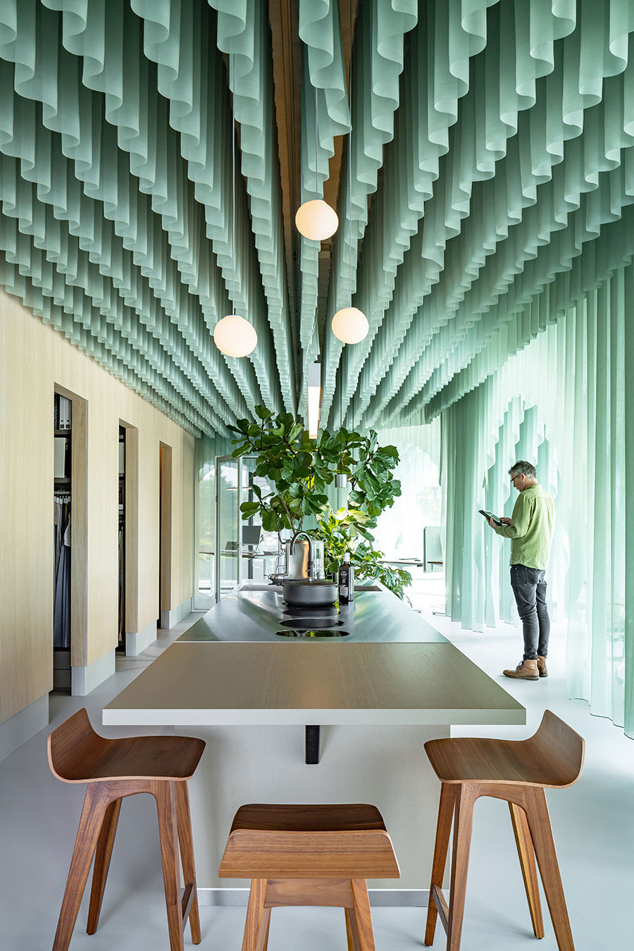 Siersema en Ámsterdam, Beyond Space