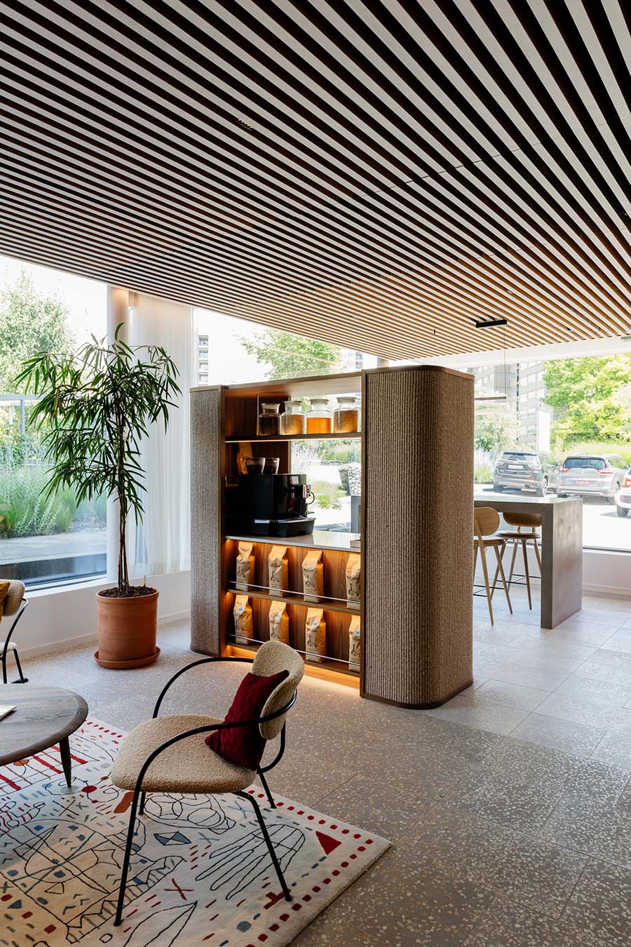 Banco Raiffeisen de Nyon, Bloomint Design