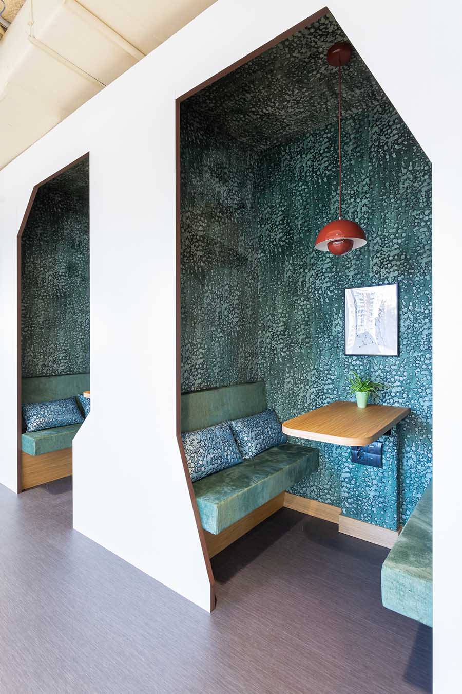 Ballarín Mendoza LOOM Castellana 85 Aretha