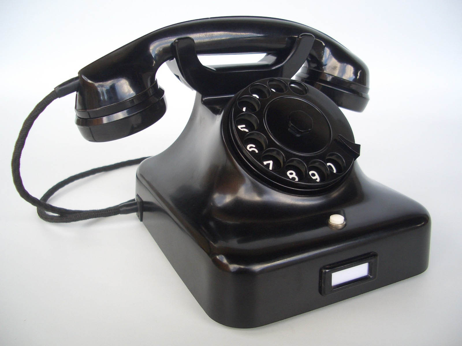 El teléfono con apellido