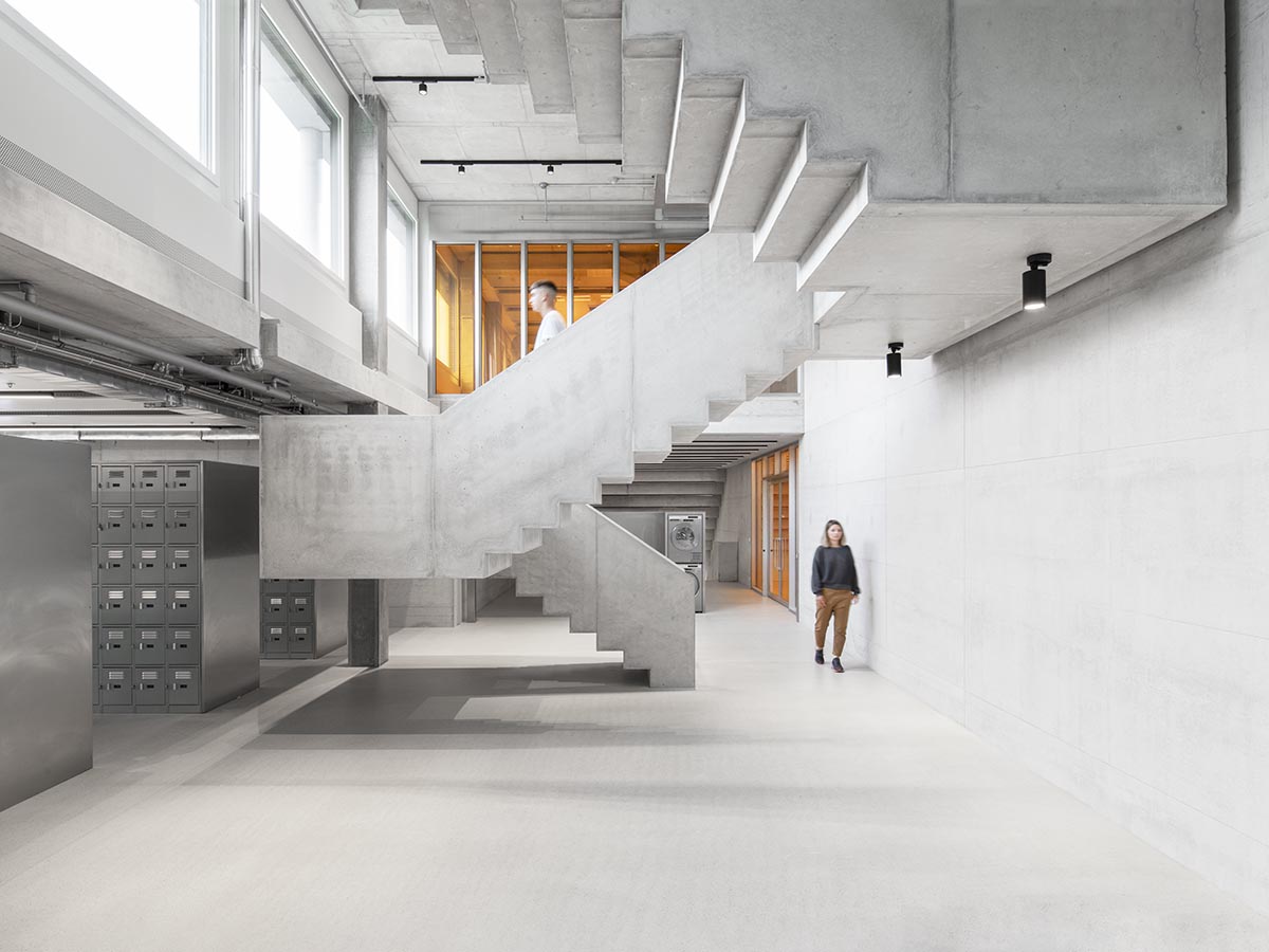 Spillmann Echsle, Specific Generic, On Labs