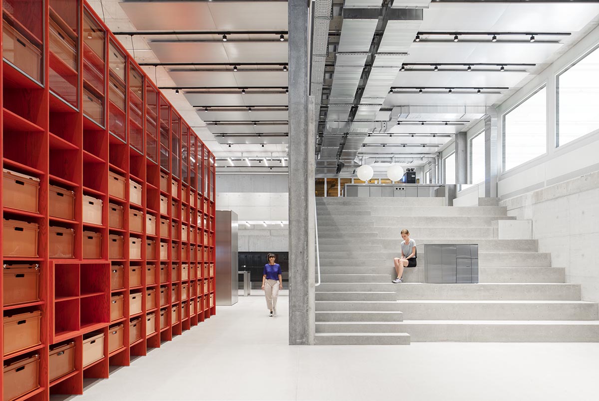 Spillmann Echsle, Specific Generic, On Labs