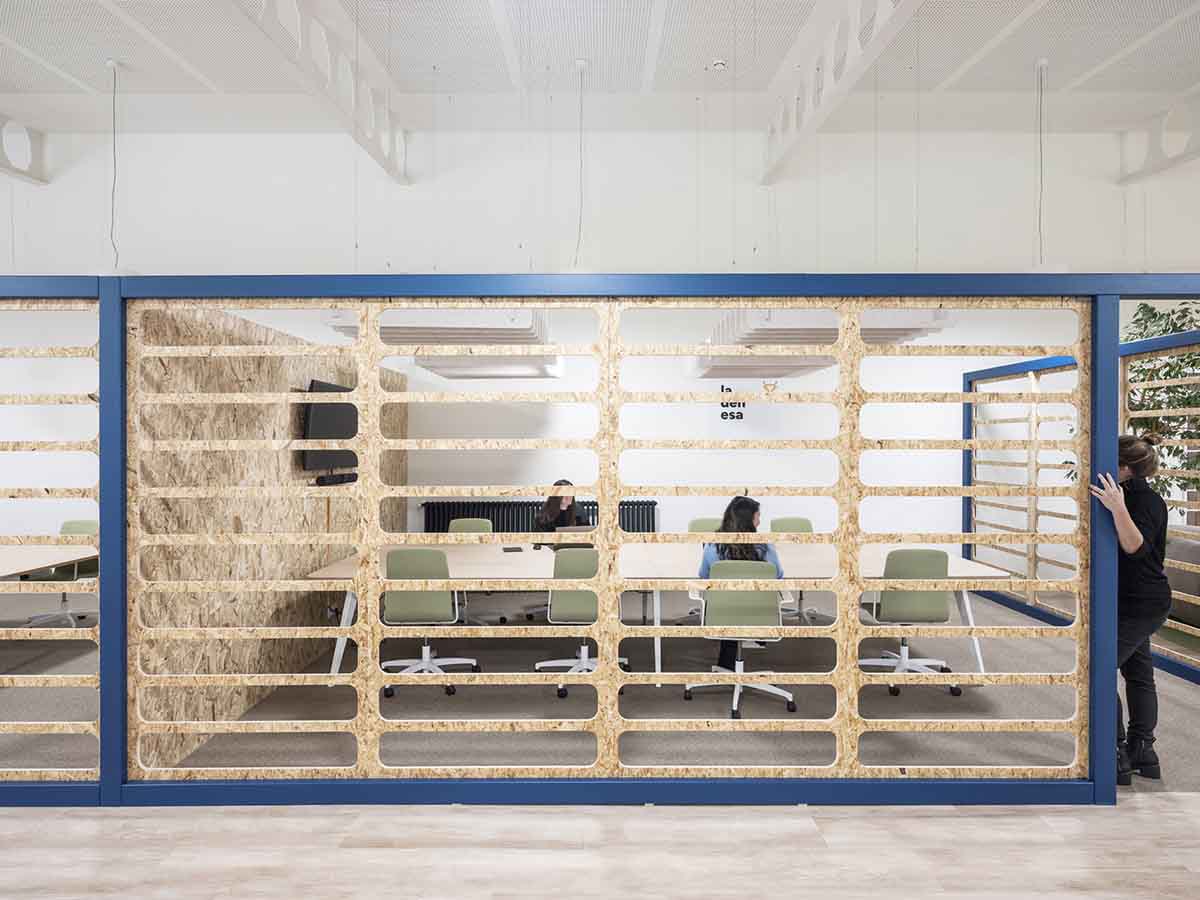 La Vega Innova Studio Banana