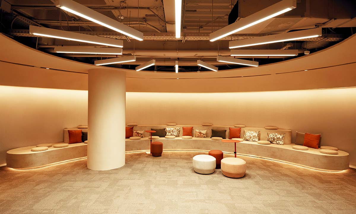 One Trust Madrid, Roto Estudio