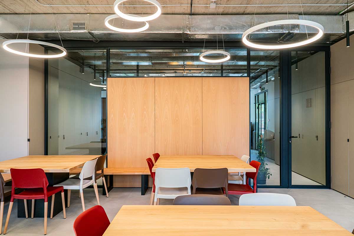 Coblonal, Lobelia e IsardSat