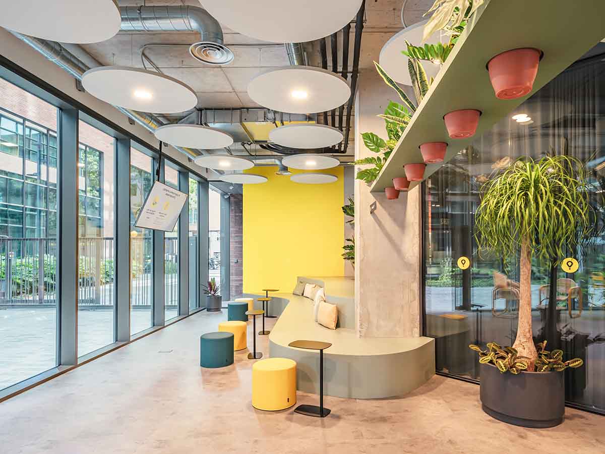 Glovo Barcelona, Vivim Studio