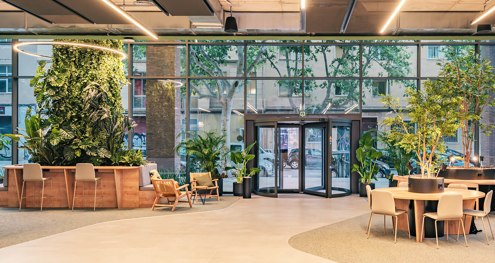 Glovo Barcelona, Vivim Studio