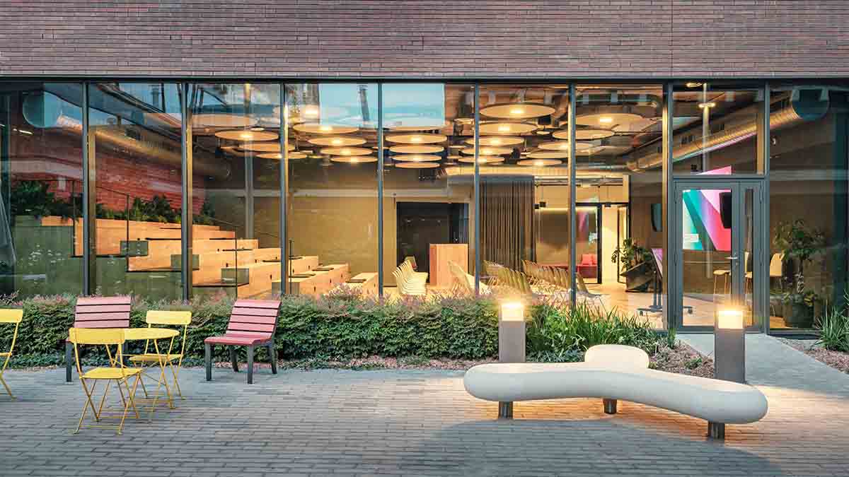 Glovo Barcelona, Vivim Studio